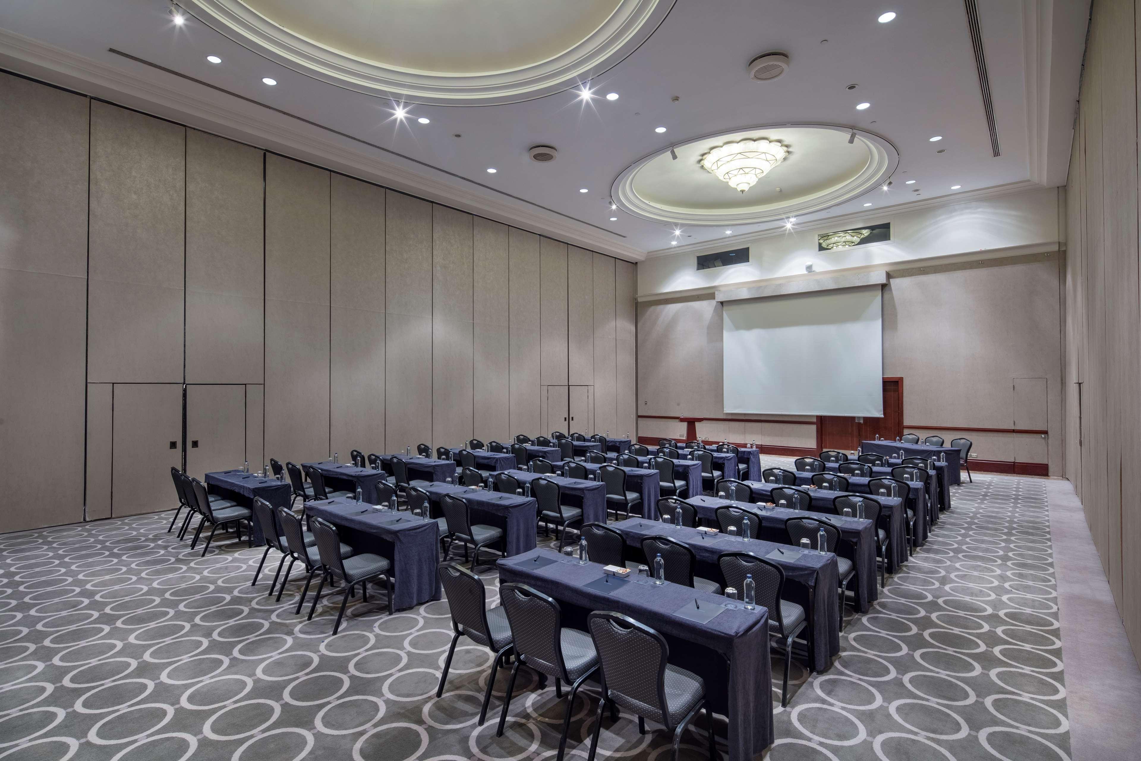 Adana Hiltonsa Hotel מראה חיצוני תמונה