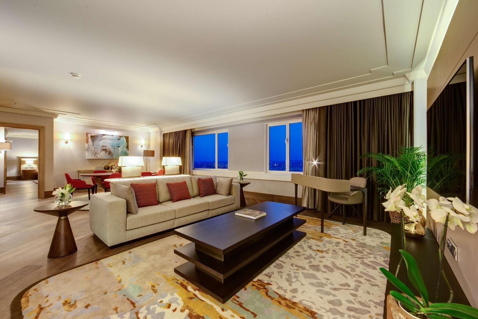 Adana Hiltonsa Hotel מראה חיצוני תמונה