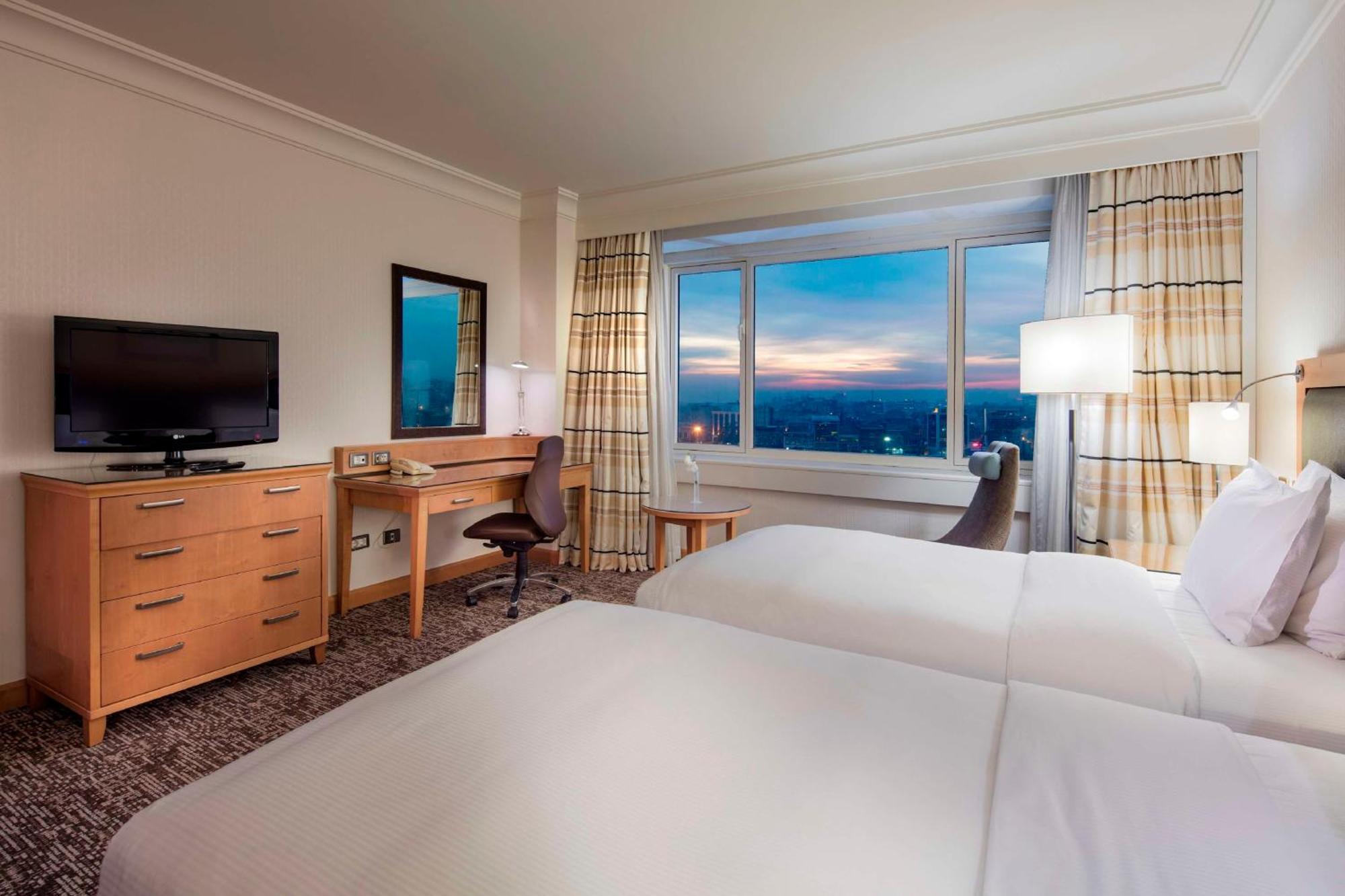 Adana Hiltonsa Hotel מראה חיצוני תמונה